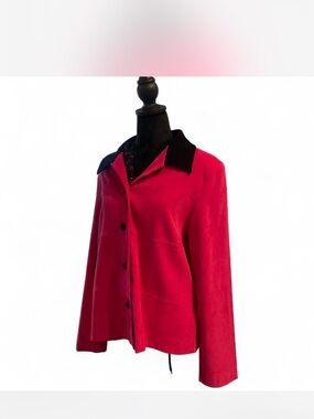 Vintage Women's pink Button-Front Blazer with Contrast Black Collar